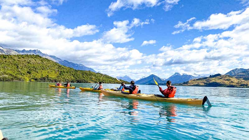 Tới New Zealand với mục đích thăm người thân 